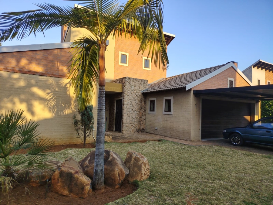 3 Bedroom Property for Sale in Waterval East North West